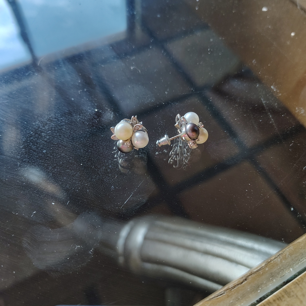 Elegant Pearl Stud Earrings